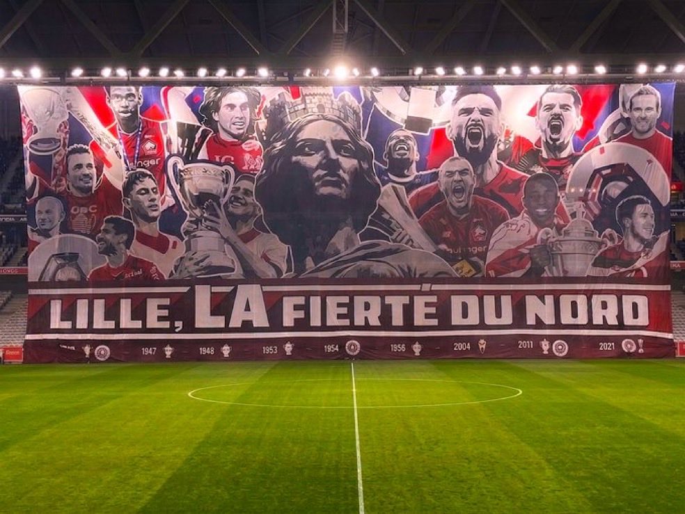 LOSC_KSA's tweet photo. لهالدرجة ليل شاغل تفكيركم؟ حتى وأنتم تتكلمون عن فريقكم، لازم تذكرونه. 😂🤍❤️

عندما تُرفع الكؤوس، يُذكر ليل. وعندما يُصنع المجد، يُذكر ليل. وعندما يُكتب تاريخ الشمال… لا يُكتب إلا بحبرٍ يحمل اسم ليل. 🏆🤍❤

L’histoire ne se discute pas. Elle se lit. Et dans le Nord, elle s’écrit en quatre lettres : LOSC. 🏆🤍❤️