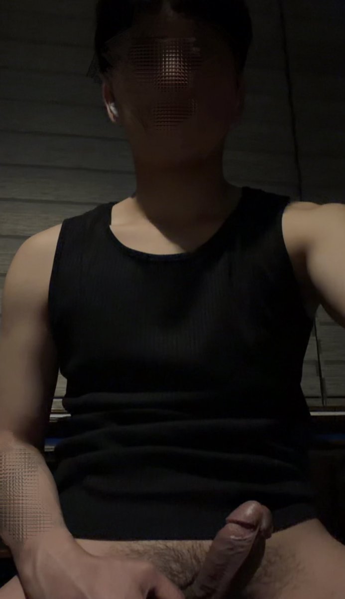 kkk45039's tweet photo. 我也想要吃大屌🥵 https://t.co/s2colxCkxf