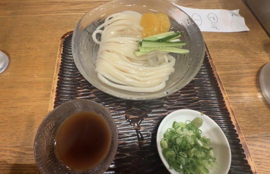 mns_yui's tweet photo. おはよう~☀︎
お仕事がんばりましょう♡

お昼につるつるのおうどんをいただきました✨ https://t.co/IXvrrWaKir