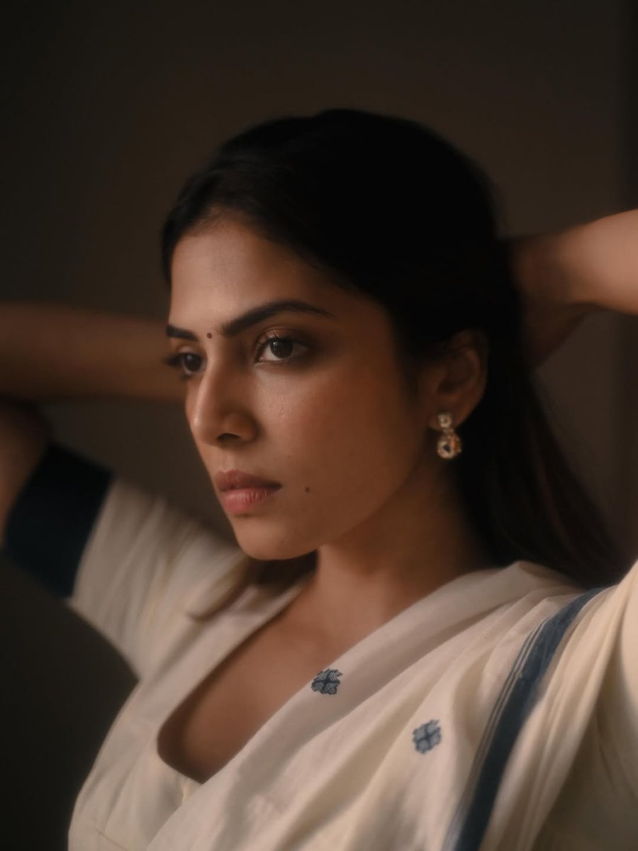 Gayathri tweet media