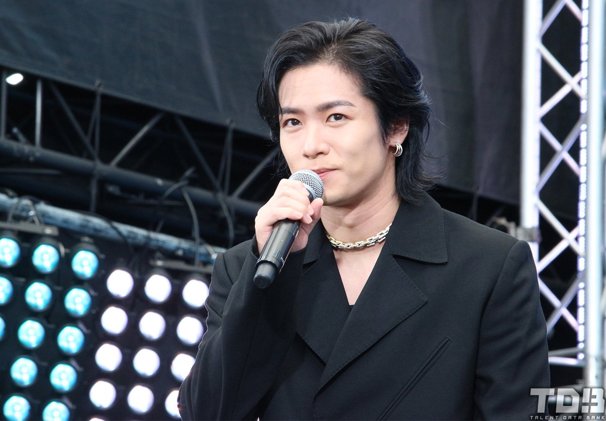 talent_databank's tweet photo. 『仮面ライダーマイス』制作発表記者会見

THE RAMPAGE川村壱馬＆浦川翔平、『仮面ライダーマイス』主題歌担当に感激
“ライダー世代”浦川は「昔の子どもの自分に伝えたい」

▼詳細はこちら
https://t.co/rmwIU9CFQT 

#THERAMPAGE #仮面ライダーマイス https://t.co/0rFzH9aoRB