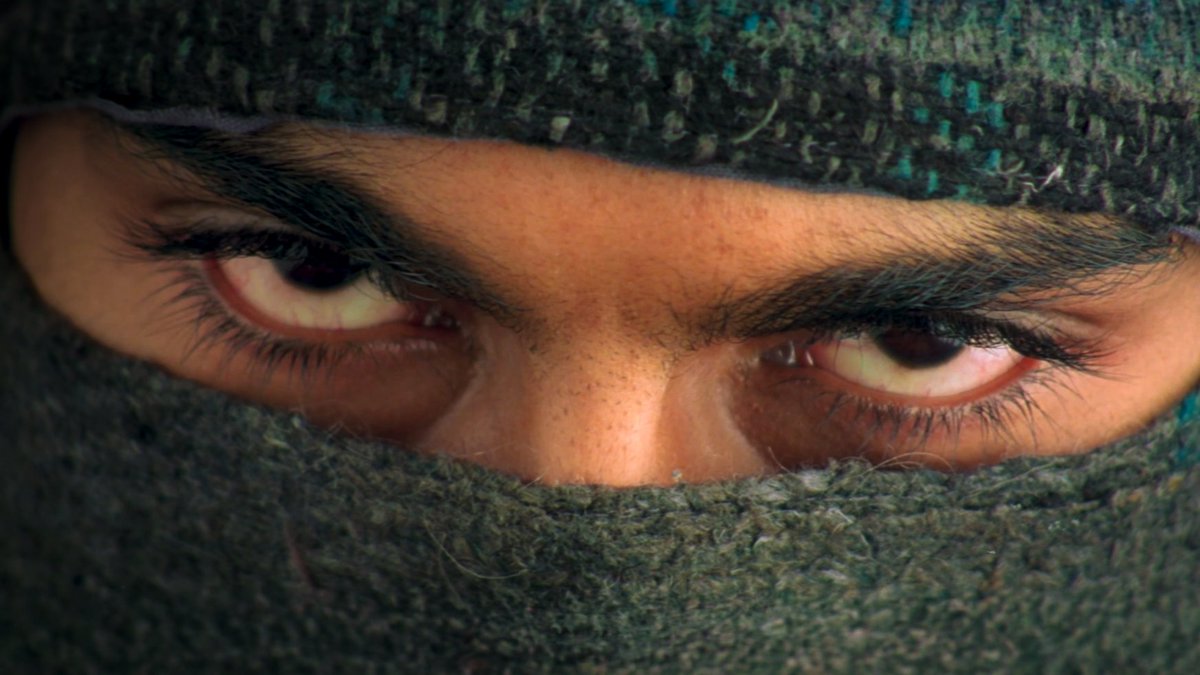 PrimeVideoIN's tweet photo. "you can't recognise a person from a single frame"

the frame: https://t.co/OEV0FJDM8H