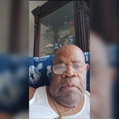 LuyandaChonco2's tweet photo. @cometopapiiii @JaffeJoffer16 @AfricaFactsZone This can't be the person mocking us. I refuse to accept https://t.co/EkQw6UIhq5