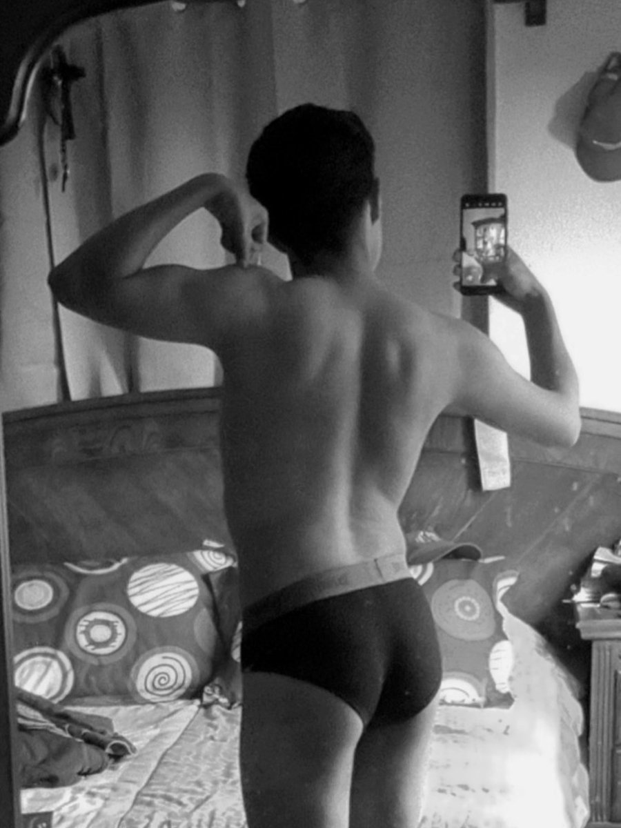 MidnightJpg22's tweet photo. Nunca mueran los hombres que usan briefs 🫦🙏🏼
🍑💋
#underwear 
#trusa https://t.co/XCH54QlGhp