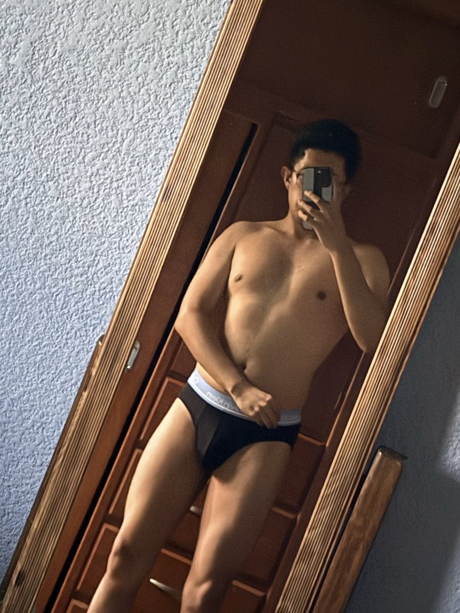 MidnightJpg22's tweet photo. Nunca mueran los hombres que usan briefs 🫦🙏🏼
🍑💋
#underwear 
#trusa https://t.co/XCH54QlGhp