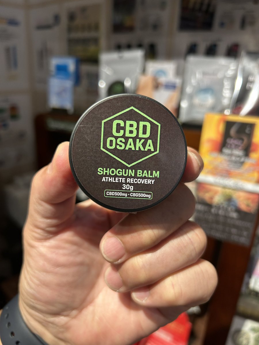 cbd_osaka's tweet photo. カンナビノイドCBDとCBG高配合CBD OSAKAオリジナルアスリート向きバーム「SHOGUN BALM ATHLETE RECOVERY 30g ¥3,800税込」が新登場‼︎
適量を手に取り、気になる部分にやさしくなじませてください。
お求めは CBD OSAKA店舗かオンラインショップで
https://t.co/Fx7nCMkr1L https://t.co/imkmVdM0Fs