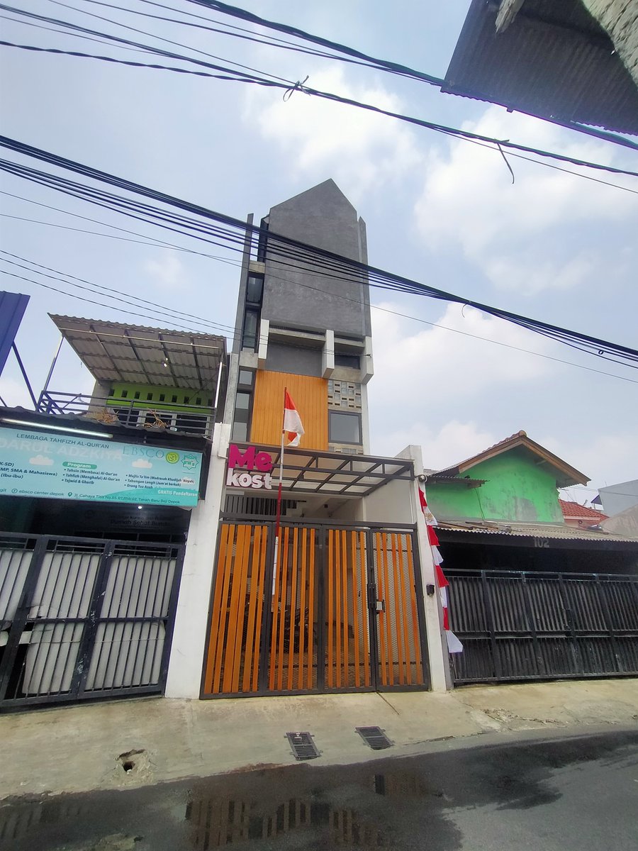 Sulistyuu's tweet photo. Buat yang nyari Info kosan khusus wanita Tanah Baru Beji Depok ini aku ada yaa kamarnya gak banyak cuma tinggal beberapa aja, untuk fasilitas juga lumayan lengkap salah satunya kalian cuma bayar kost aja dan listrik kamar masing-masing.
Untuk booking via mamikos ya https://t.co/uq7Vq6FXy2