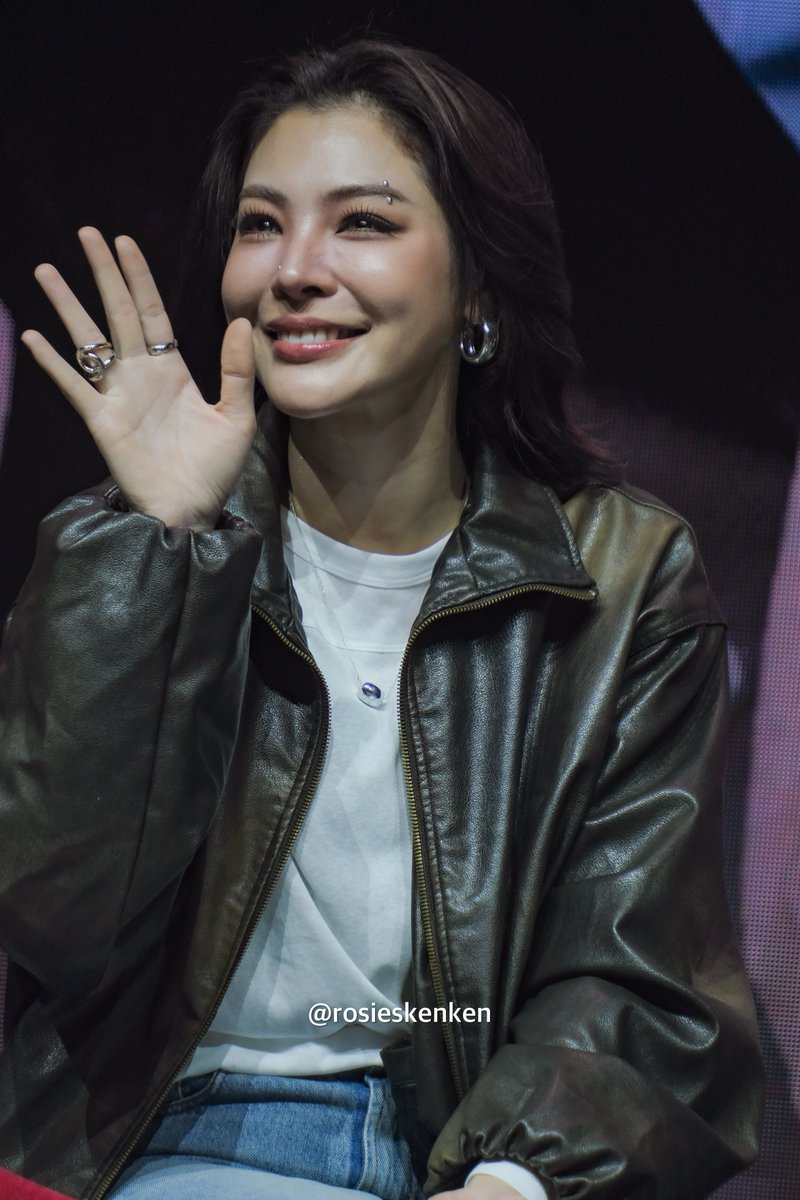 rosieskenken's tweet photo. P’FAYE MAGANDA, SUAY, BEAUTIFUL เป็นร้อยเป็นพัน
😌

#FayePeraya https://t.co/MPZ5dUNIqh