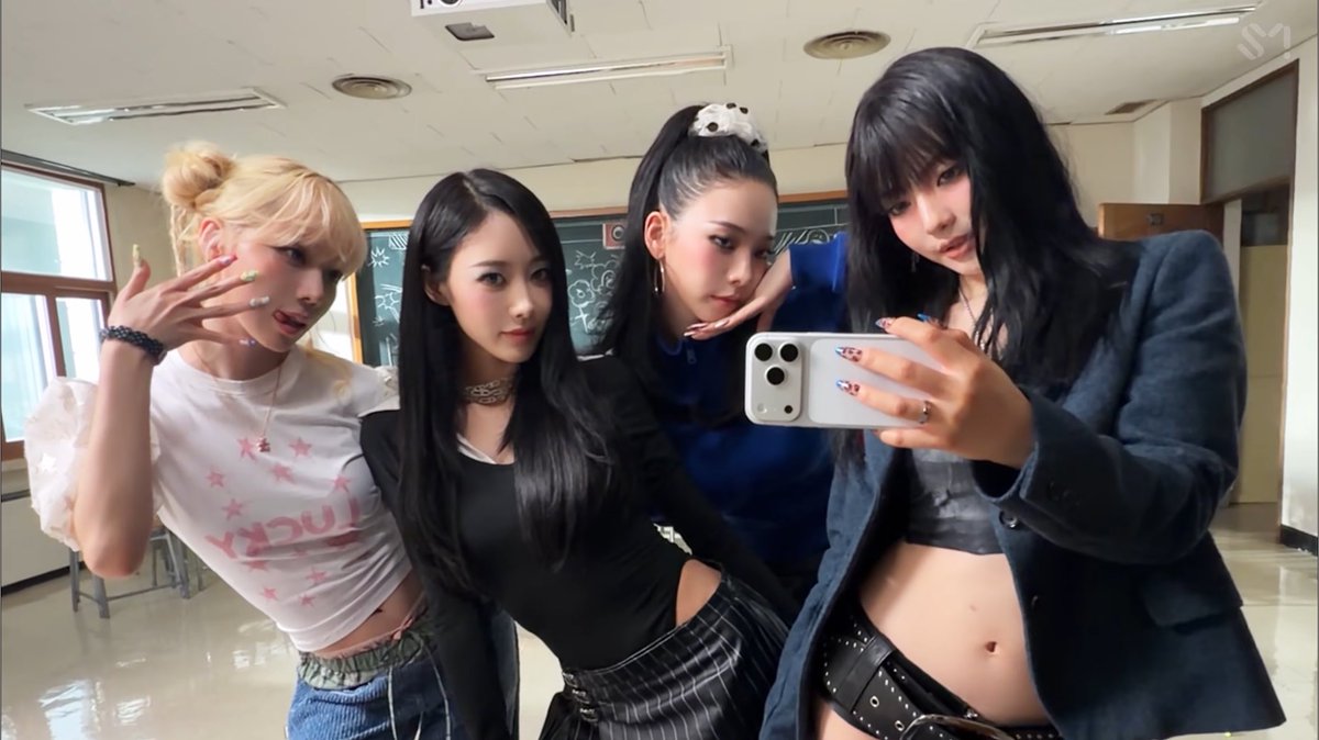 wntrult's tweet photo. aespa’s looks in the switchblade music video >>> https://t.co/jHsx6Ay8Ex