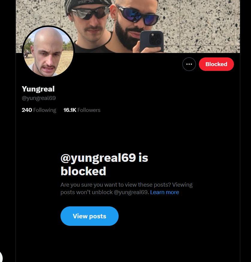 SchneckyIRL's tweet photo. HAHAHA Scammed this dumbasss little mf @yungreal69 for 60 sol and blocked his ass!!! 😂

Who wants some of his money!?  SOL ADDIES BELOW! https://t.co/Sr39npY51s