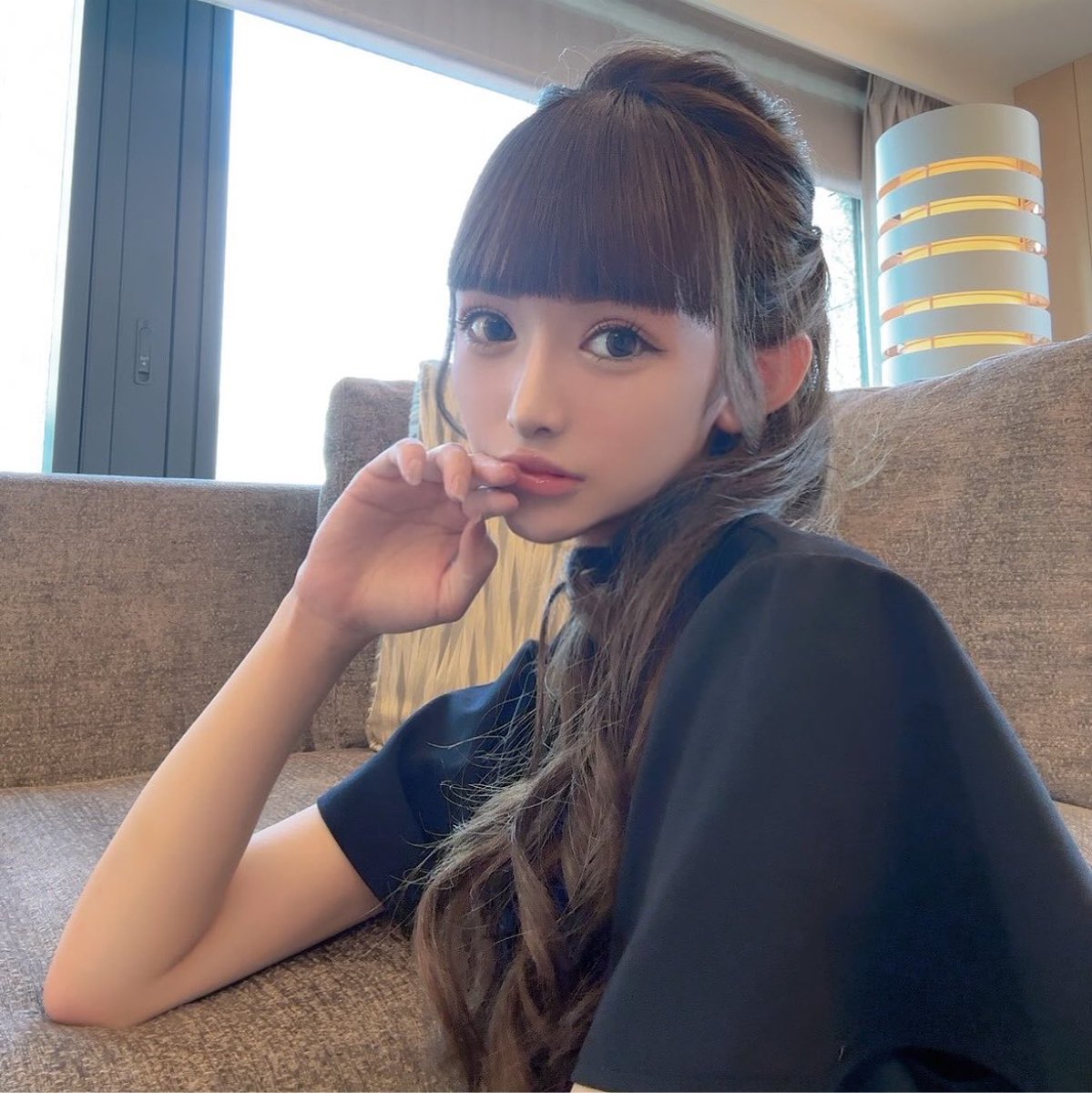 vF5Q4cou1GTYDie's tweet photo. 荻野目ちゃん綺麗すぎる19歳🫪‼️‼️ https://t.co/qyK20NhK4c