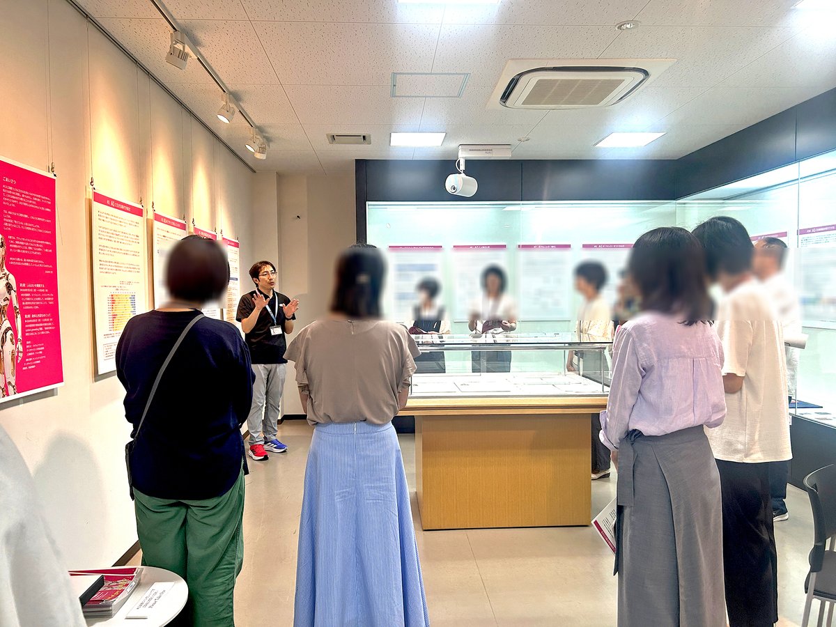 shiga_ebrisk's tweet photo. 本日、本企画展監修の奥村太一准教授によるギャラリートークを開催いたしました。
お暑い中お越しくださいました皆さま、どうもありがとうございました。 https://t.co/4nFnEj4IOg