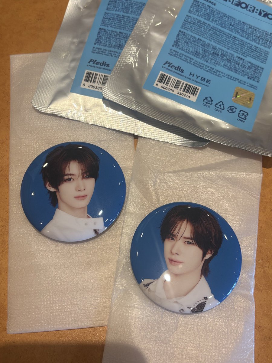 mama88DHN's tweet photo. TWS ソウルコン　缶バッジ　交換

譲:ハンジンorギョンミン
求:ドフン

郵送での交換希望です。 https://t.co/36EK0OIpSd