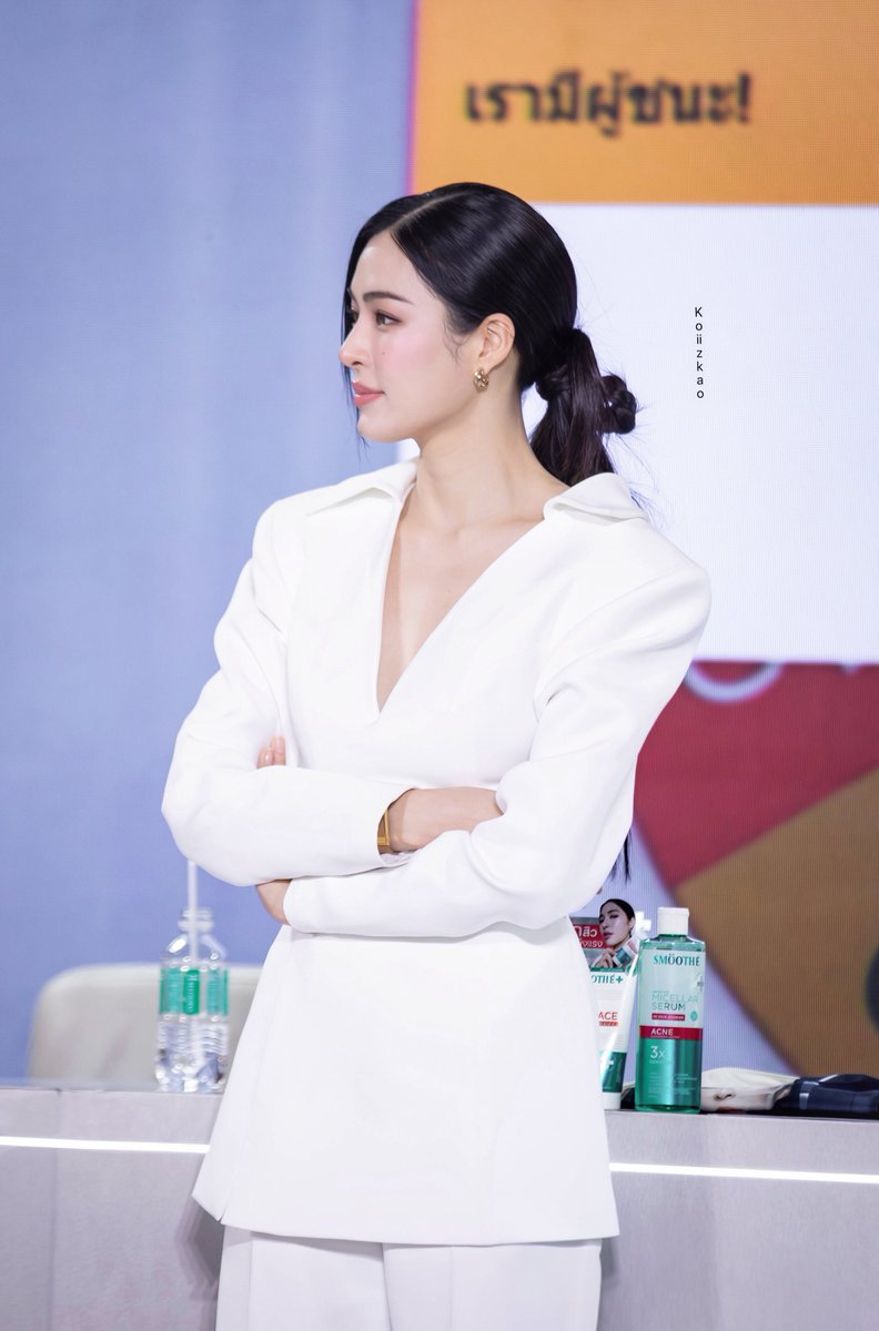 Koiiz9's tweet photo. น้องเอินกับพี่หมอฟ้าลดา🫠

LINORM PRESENTER SMOOTHE
#LingOrmxSmoothE_FIERCESKIN
#LingOrm #หลิงออม https://t.co/vZPMzSTQfU