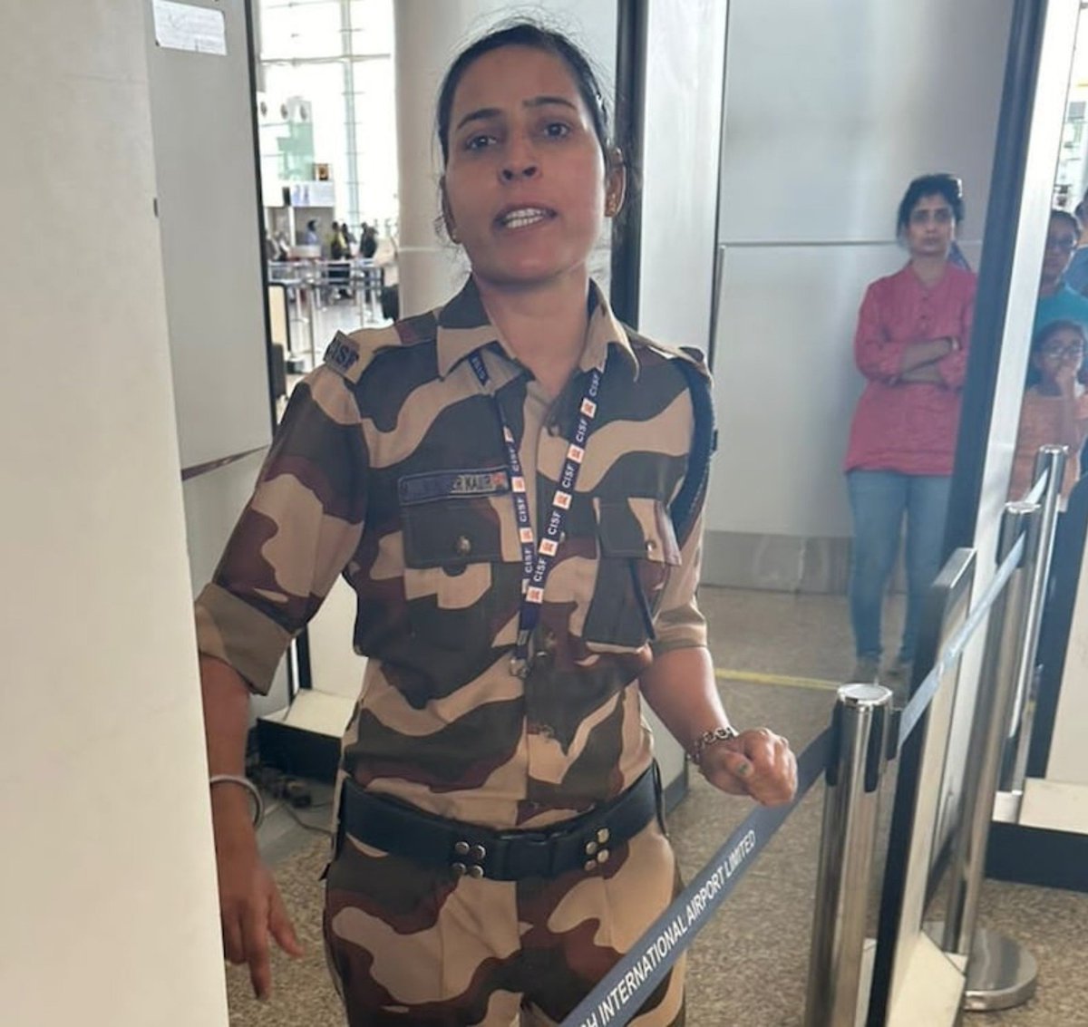 raunak_chaudhar's tweet photo. Do you know her.
#KanganaRanaut https://t.co/qFlG1ZBerj