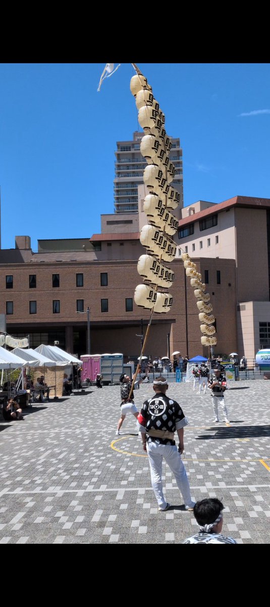 SAISAI_SASAKI's tweet photo. 竿燈妙技大会行ってきた。初めて娘がお囃子(太鼓)で大会出るんで休み取って見に行っちゃった。いやー祭りっていいなぁ。 https://t.co/vlHyTlxtnn