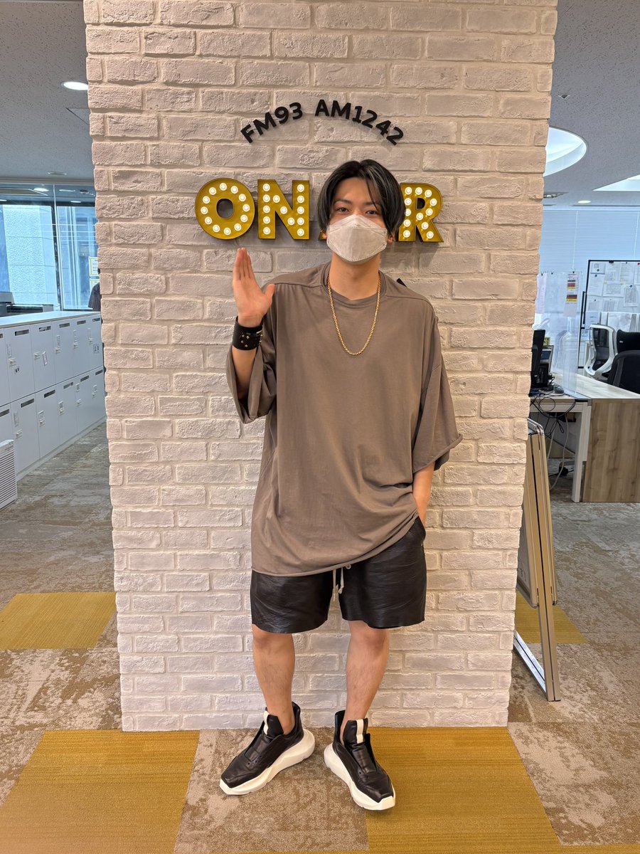 The_RadioShow's tweet photo. #ナイツラジオショー
夏の代演ウィーク2日目！

／
#ナイナイ矢部ラジオショー✨🏖️
＼

🎙️本日14時台のゲストは…

#NEWS #増田貴久 さん
#スパローズ森田 さん

質問・感想メー��も募集中！ 📨rs@1242.comまで

こちらから⏬
https://t.co/0AXJIx7CcS https://t.co/wan9yQFjlt