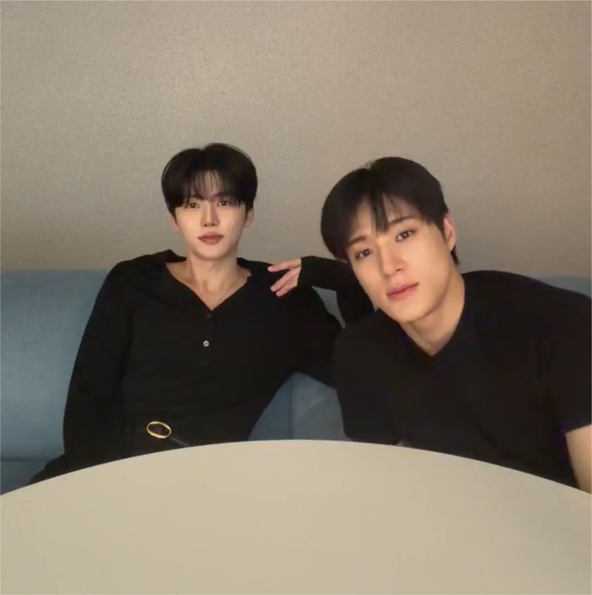 jjineffable's tweet photo. มอง https://t.co/OsEk0VWEEI