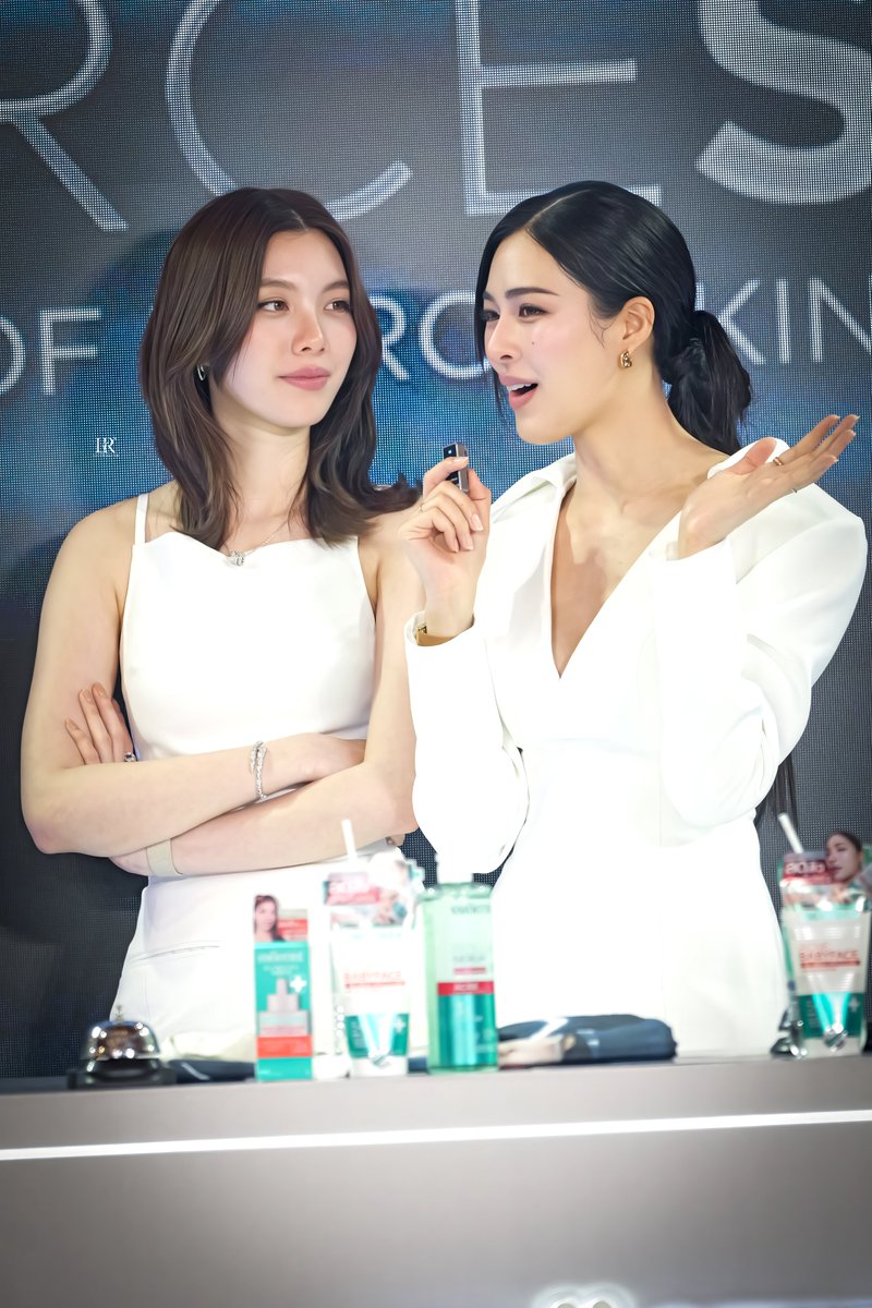 LilyRose38_TH's tweet photo. เขาว่าสายตา มันหลอกกันไม่ได้ ~~

LINGORM PRESENTER SMOOTHE
#LingOrmxSmoothE_FIERCESKIN
#หลิงออม‌ #LingOrm https://t.co/iWDTlBp46L