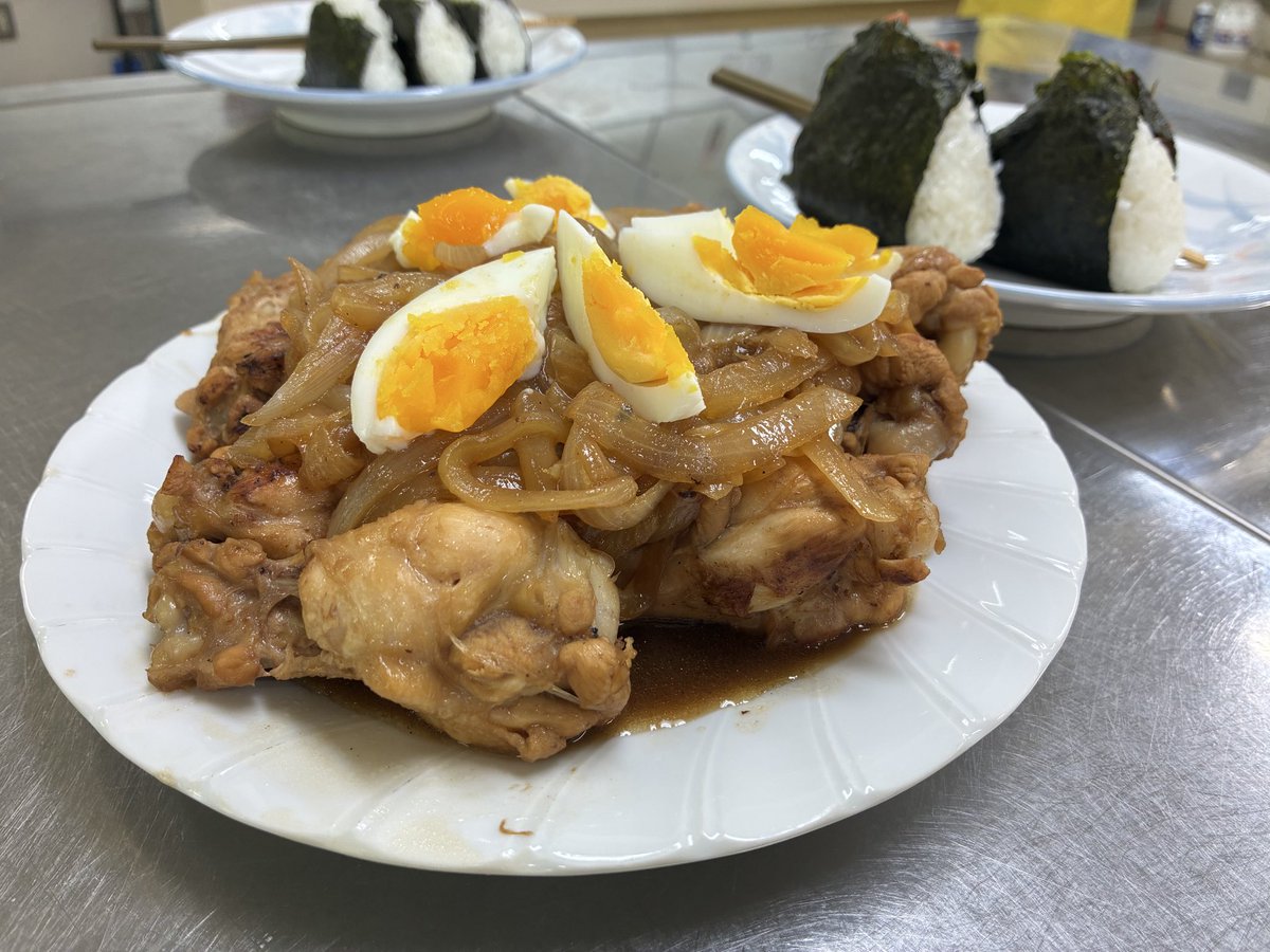 nakai_town's tweet photo. 8月21日（金曜日）開催🎉
「食文化交流　おにぎりパーティ」🍙
参加者募集中です！
おにぎりと、フィリピン料理のアドボを作って食べます🇵🇭
1人でも、親子でも、お友達とでも、どなたでも参加できます🙆‍♀️🙆‍♂️
https://t.co/22ey86v6Zq

#中井町 #里都まち #多文化共生 #おにぎり #アドボ https://t.co/ggR6RLqviS