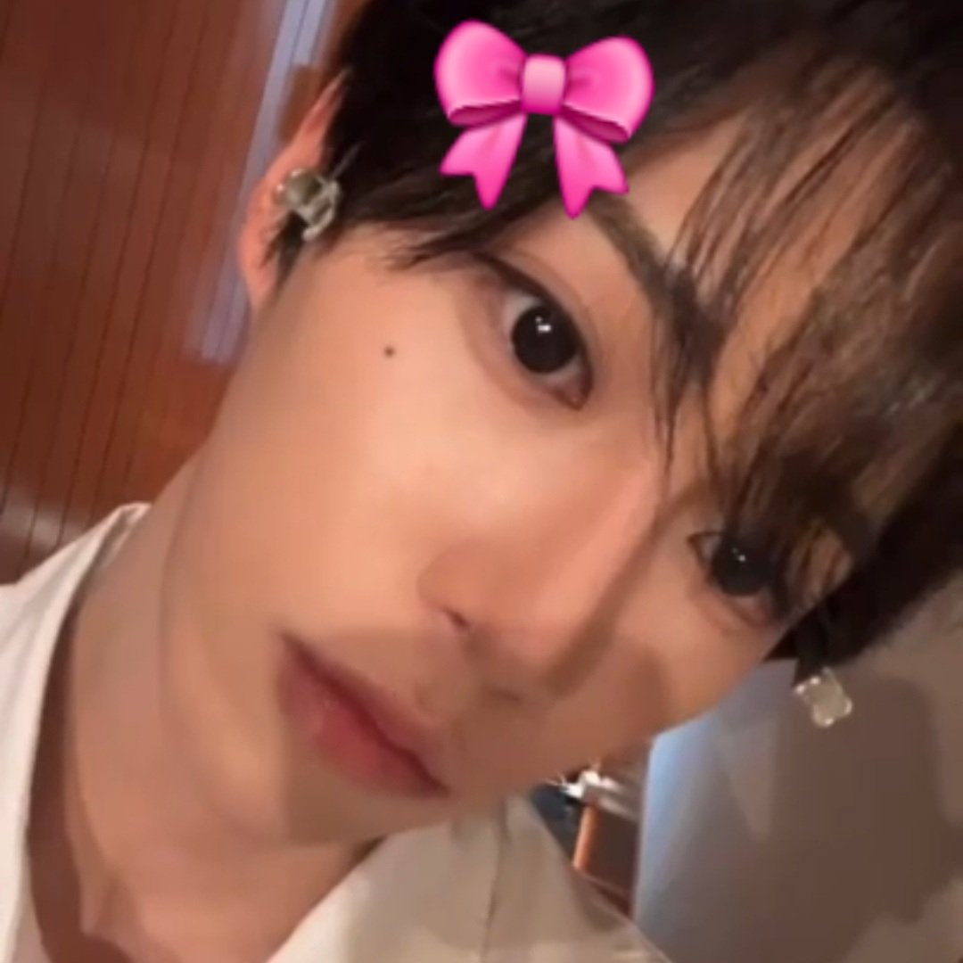 jjyadoli's tweet photo. 귀척이 아니라 그냥 귀엽게 태어나신 분 ;;♡ https://t.co/N10mKx614r