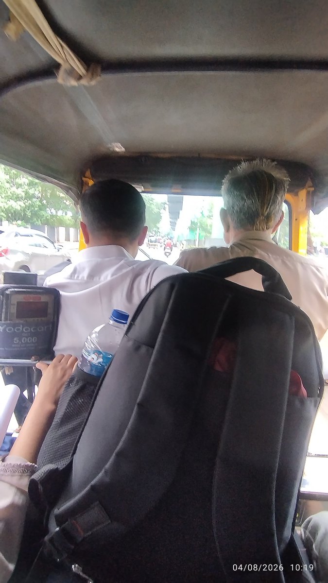 MukundBParekh's tweet photo. @drmbct @drmmumbaicr @RailwaySeva @AshwiniVaishnaw https://t.co/ya4Yye8TsL