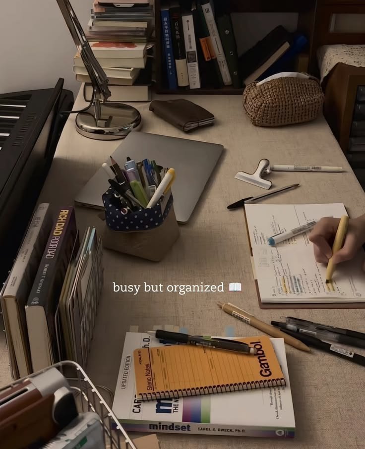 islaboards's tweet photo. busy but organized https://t.co/0uurfsE1YM
