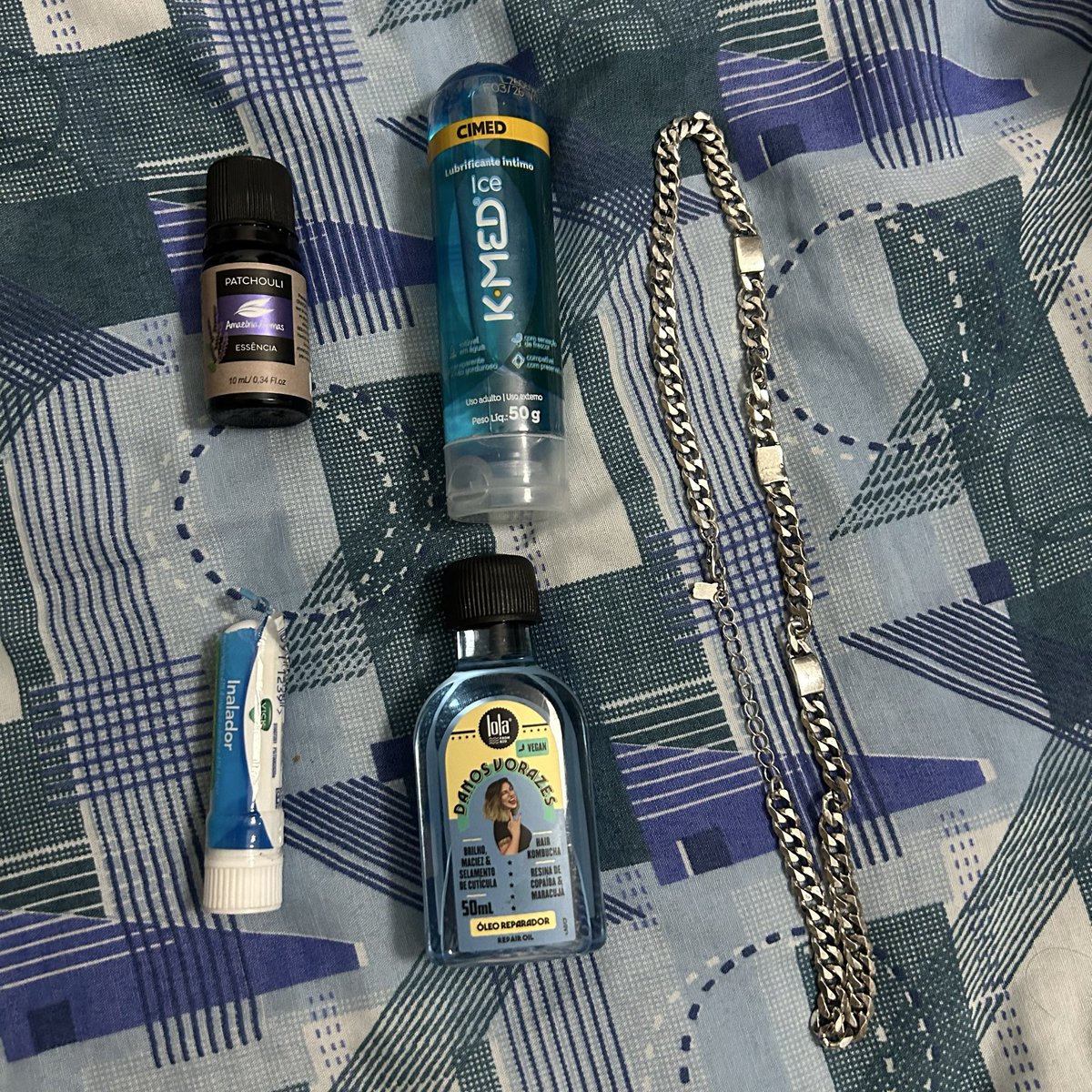 cleptobabsi's tweet photo. haul de uns dias (iniciante) 🧺🤍 #cleptotwt https://t.co/Srvw4sMhqx