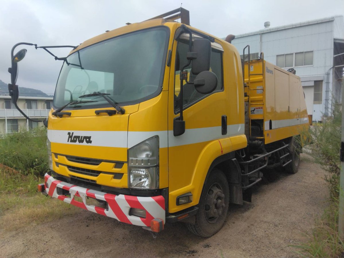 TACTECH_Kagawa's tweet photo. 🚛✨中古路面清掃車 入荷しました！✨🚛

📋【車両情報】
🔹年式：平成29年式
🔹走行距離：118,238km
🔹価格：ASK
��車検：一時抹消中

中古車両のため、現車確認も大歓迎です！👀✨
気になる方はお気軽にお問い合わせください📞📩 https://t.co/FOuW5lSsH1
