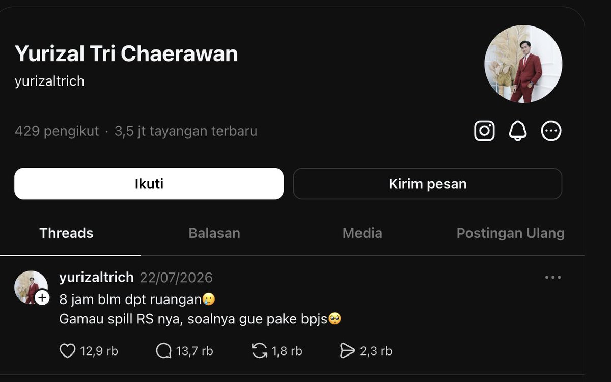 LambeSahamjja's tweet photo. cerita alm yurizal ini sedih sih asli:
- jadi di sebelah dia curhat 8 jam belum dapat ruangan
- kebetulan dia pake bpjs 
- niatnya cuma curhat kondisi dia yang lagi sakit dan nunggu lama
- eh malah kolom komentarnya dibanjirin netizen yang nyinyirin
- ada yang bilang "bahlul", ada yang nyuruh pindah ke ruang jenazah
- bahkan ada yang bilang "potong aja nadinya"
- dan kabarnya beliau udah almarhum 
- yang paling gongnya banyak yang nakes yang komentar aneh aneh waktu beliau curhat 
- turut berduka buat almarhum ya
- semoga keluarganya dikasih ketabahan