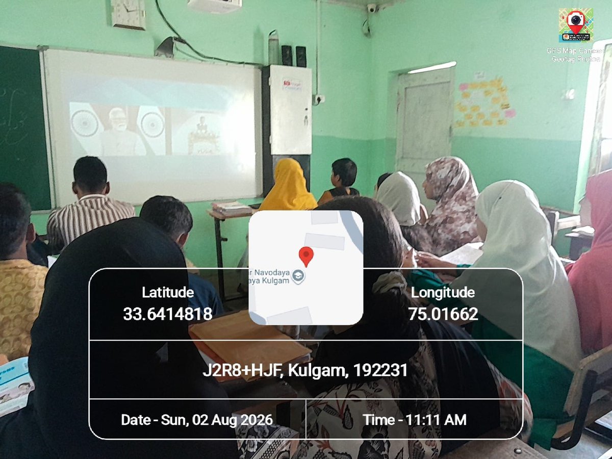 JnvKulgam's tweet photo. Students and teachers of JNV Kulgam enthusiastically watched the live screening of the Nasha Mukt Yuva programme, spreading the message of a healthy, drug-free, and responsible lifestyle. https://t.co/MKC6DnAApj