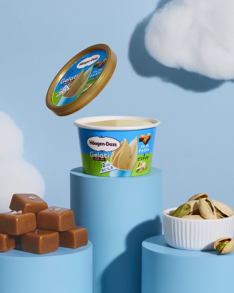 Haagen_Dazs_JP's tweet photo. ＼✨期間限定のジェラート✨／

ハーゲンダッツの夏の新シリーズ
ミニカップ「Gelati」はお楽しみいただけましたか？🍨

🍍『トロピカルリッチ＆ココナッツ』
🥜『ソルティキャラメル＆ピスタチオ』

素材本来の濃厚な味わいを引き出しながら
夏にこそ食べたくなるすっきりした後味です🥄

お見逃しなく！