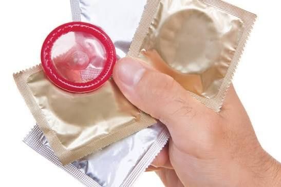 mindthough23's tweet photo. 9 mitos sobre el preservativo que aún millones de personas creen.

La desinformación sigue siendo uno de los mayores riesgos para la salud sexual.

Estos son algunos de los mitos más comunes. https://t.co/OlrFtK5e9S