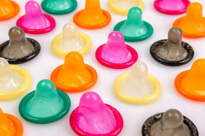 mindthough23's tweet photo. 9 mitos sobre el preservativo que aún millones de personas creen.

La desinformación sigue siendo uno de los mayores riesgos para la salud sexual.

Estos son algunos de los mitos más comunes. https://t.co/OlrFtK5e9S