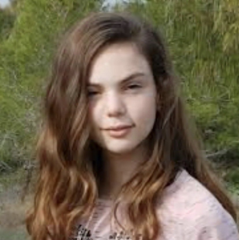 Aaron710David's tweet photo. 💔😭 Tachlit was brutally murdered on October 7, 2023, and her smile was silenced forever.

She was murdered in her home together with her father, mother, and older sister, Keshet. Humanity failed to save them, and they were mercilessly killed in a nightmare of fire and blood.

Tachlit, along with her parents and sister, has become an enduring symbol of the unimaginable loss of young lives in Nahal Oz and of a family destroyed on one of the darkest days in history.

May their memory be a blessing.💔🙏