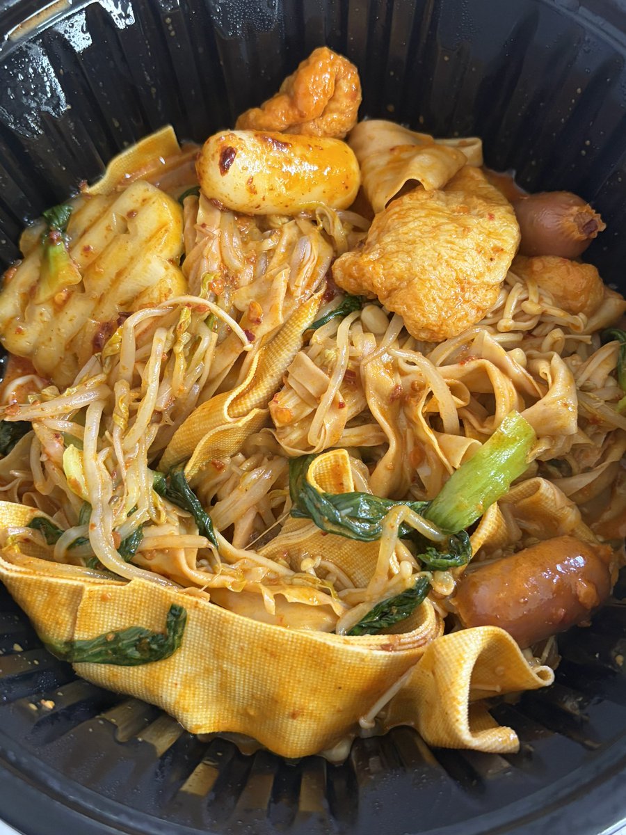 zh_ellz's tweet photo. 로제 마라샹궈 첨 머거봐여.. 맛도리 🤤 https://t.co/7w1NQCpSlN