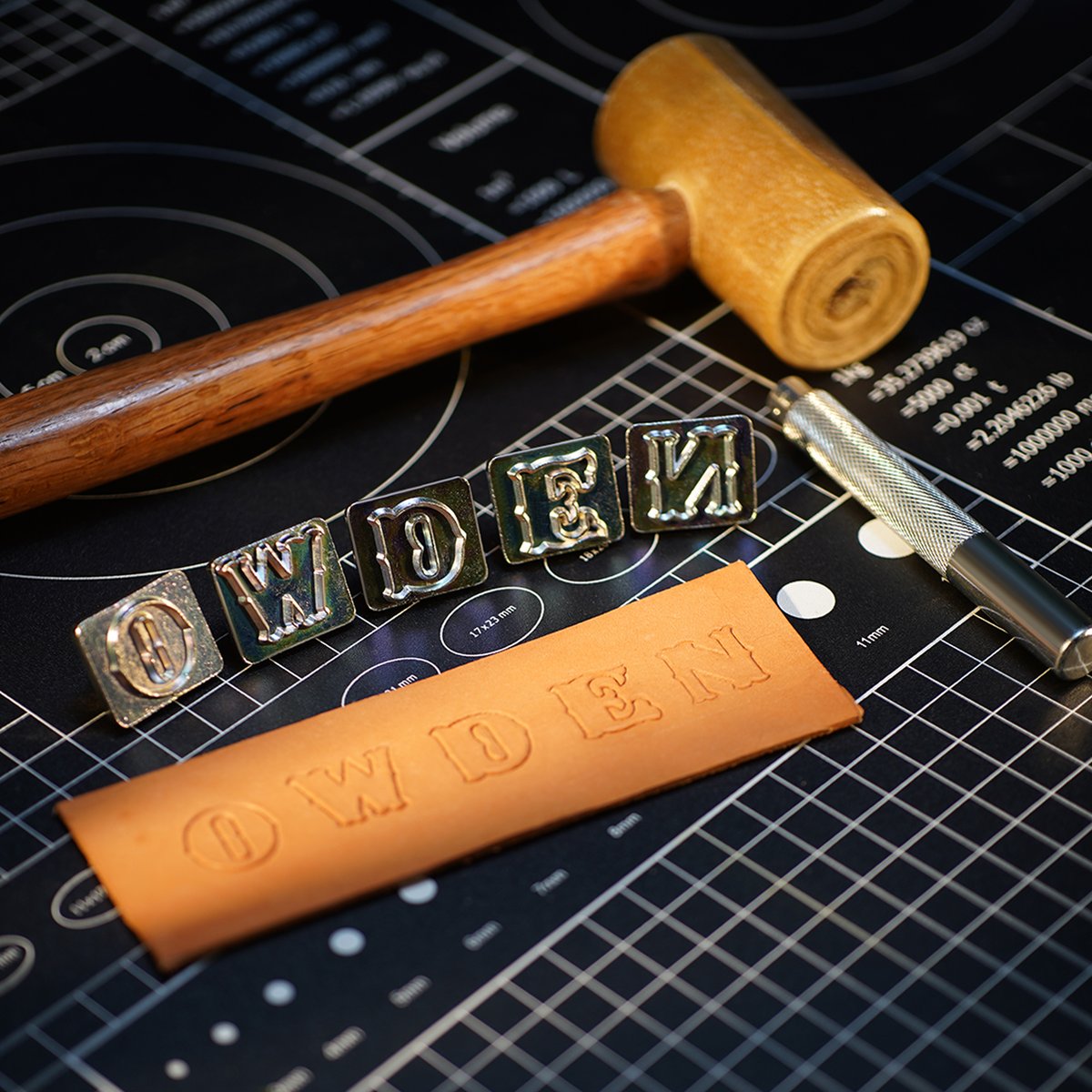 OWDENCRAFT's tweet photo. 🔨 Stamp your style with OWDEN Rawhide Mallet! Create logos & marks on leather with ease. Perfect for bags, wallets & DIY crafts. Follow OWDEN & craft like a pro! Shop now!
#OWDEN #leathercrafttool #DIYtool #handtool #leatherwork #leatherart #leathertool https://t.co/S7fPPhdmjg