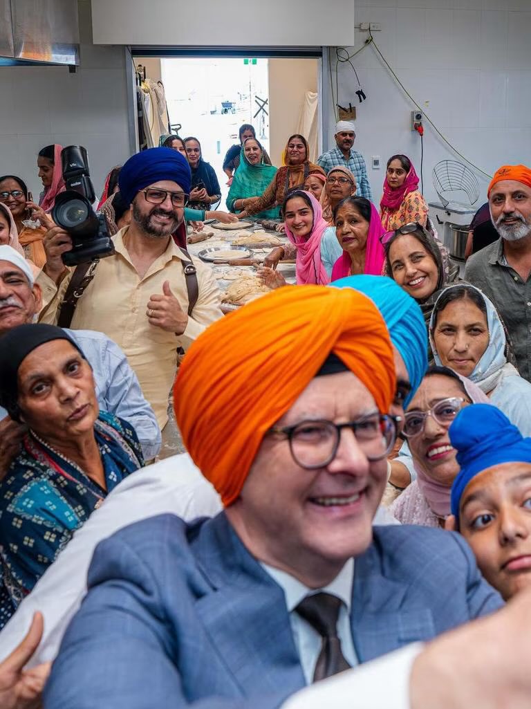 QBCCIntegrity's tweet photo. Australia, where we sack Aussies for not taking jabs who work in:
- Fire
- Police
- Ambulance &amp; Paramedics 
- Aged Care
- Palliative Care 
- Doctors &amp; Nurses
- Teachers

And REPLACE THEM with fast tracked immigrants from India where NONE of them got the mRNA vaccines. 

INSANITY? https://t.co/cenNe72TXU