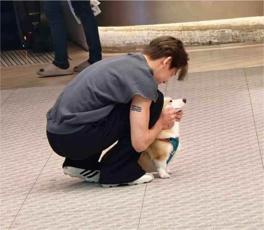 NatnalinNiti's tweet photo. ความน่ารักขอโลกใบนี้มาก อบอุ่น ละมุนสุด
#BamBam https://t.co/VwO7nZhHtE