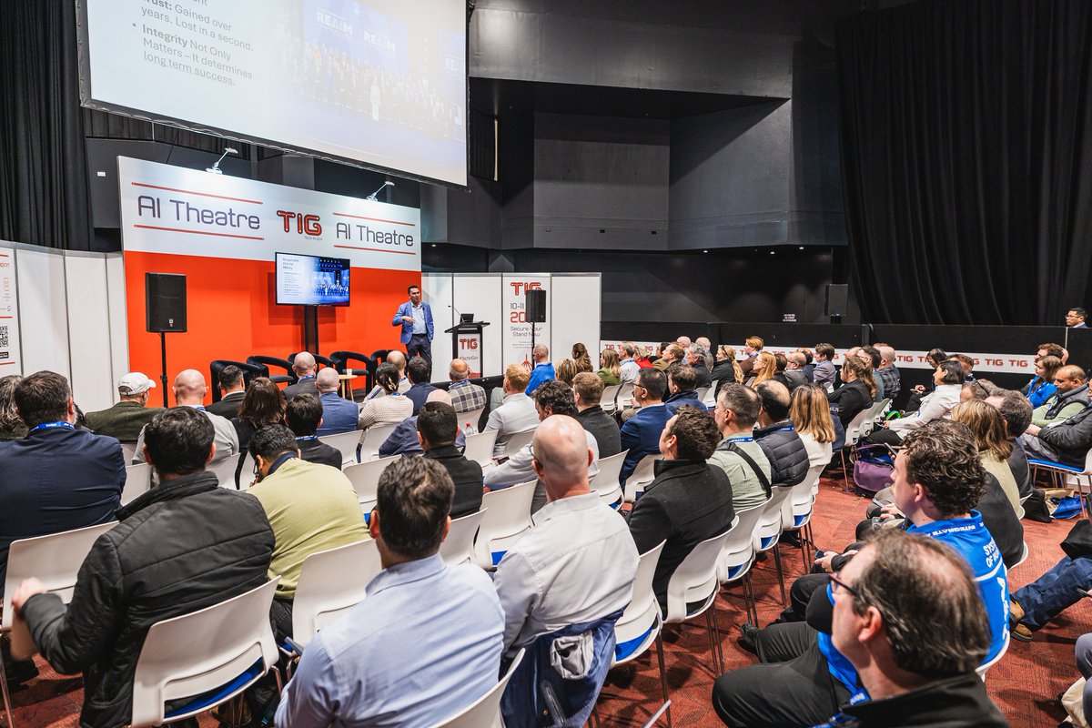 Techingov_AU's tweet photo. It’s not too late to join us!

Our expo floor theatres are buzzing with live Tech Talks covering Data &amp; Analytics, Gov eCommerce, Service Delivery &amp; Improvement and many more!

Get your free gov pass here https://t.co/iIlOxqaZtm https://t.co/gjGHMwVKki