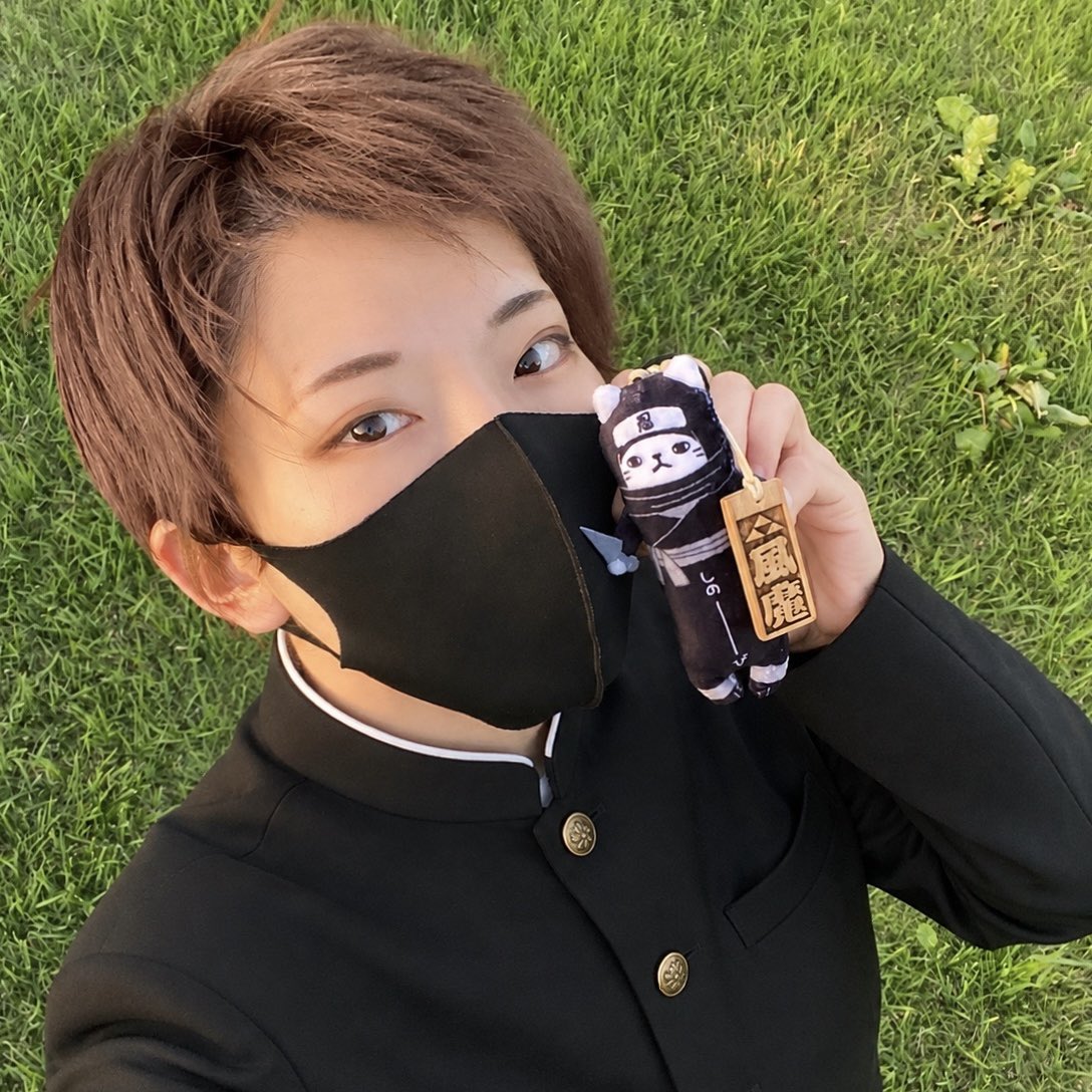 4610kitsune's tweet photo. な��のまぼろし

応援団やら男装女装コンやらいべんとの余興やら何やらで昔からちょいちょい着てはいるんだけど、年々なんかこっちの方がしっくりくる…と言われる頻度が増えていて、草の者だけにとても草。

これが見えた人は疲れてるので、今日は美味しいもの食べて湯船浸かってよくよく眠るように https://t.co/L0ioVtHUgl