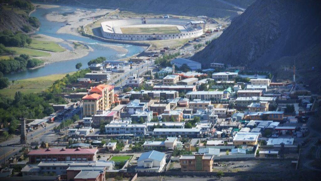 pajhwok's tweet photo. Four children were injured after a tank shell left over from past conflicts exploded in Rokha district of central Panjshir province, police said on Tuesday.
Full details are available at the link below
https://t.co/LExaSGNGL2
#Panjshir #Afghanistan #UnexplodedOrdnance https://t.co/xGc9rqyOxq