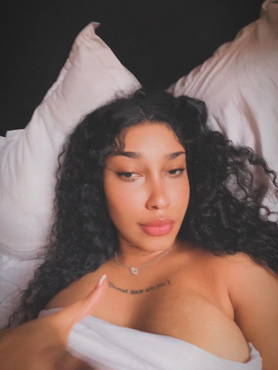 Lulukace's tweet photo. Give me a lot of love on my new profile💋 https://t.co/qKyElohIyB