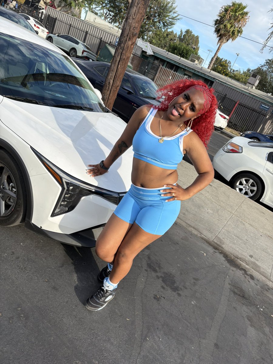 rybeezz's tweet photo. y’all missed the queen👸🏽❤️‍🔥 https://t.co/TDRhJDIgdX