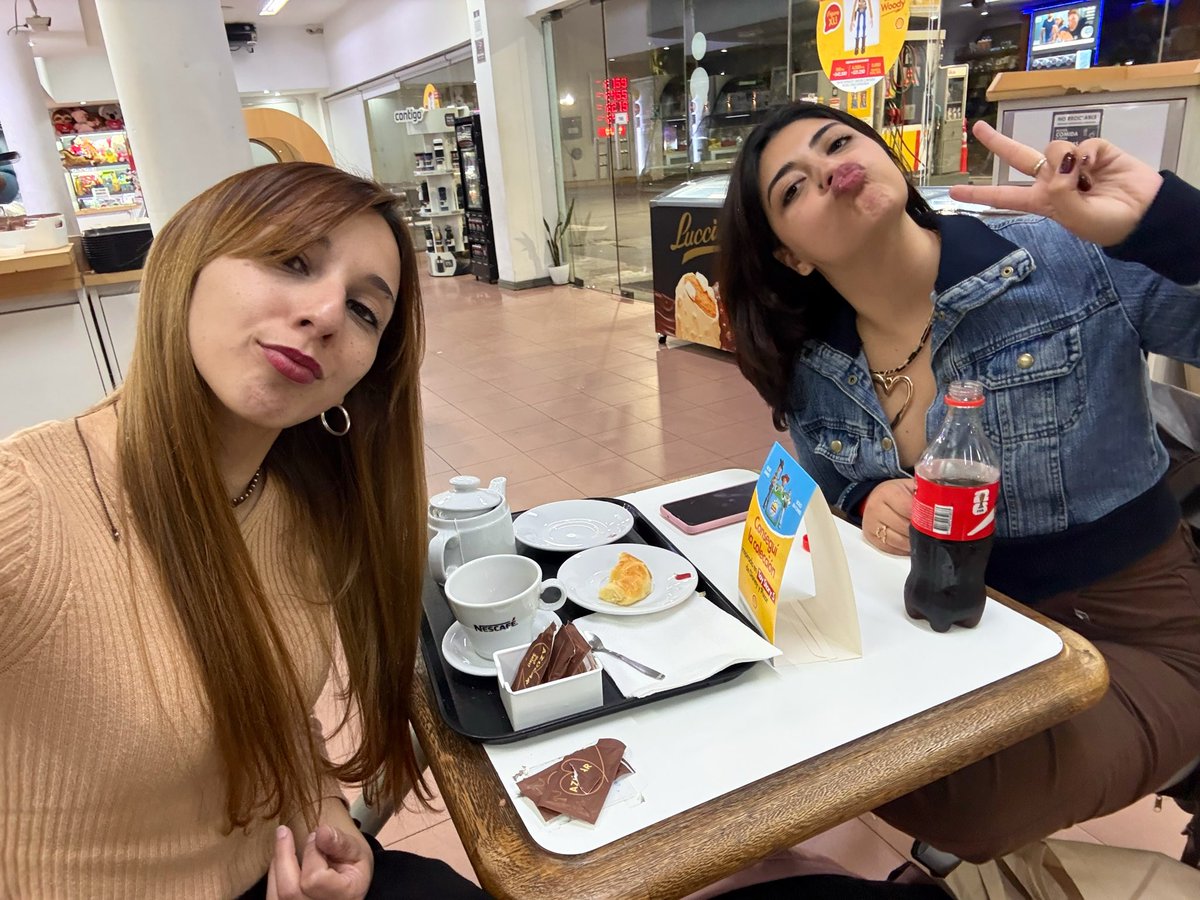GiuliaSoy's tweet photo. Siempre volvemos felices! ♥️♥️♥️♥️ 
Seguimos a un ser tan agradecida! 🥹 https://t.co/X5JqSPi24e
