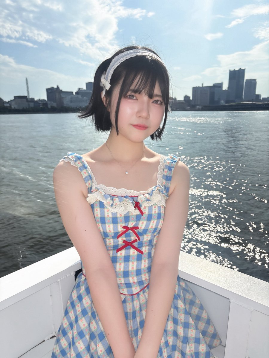 Yukino_Cyp's tweet photo. 夏が消し去った、白い肌の少女に https://t.co/MpQQt5jeIc