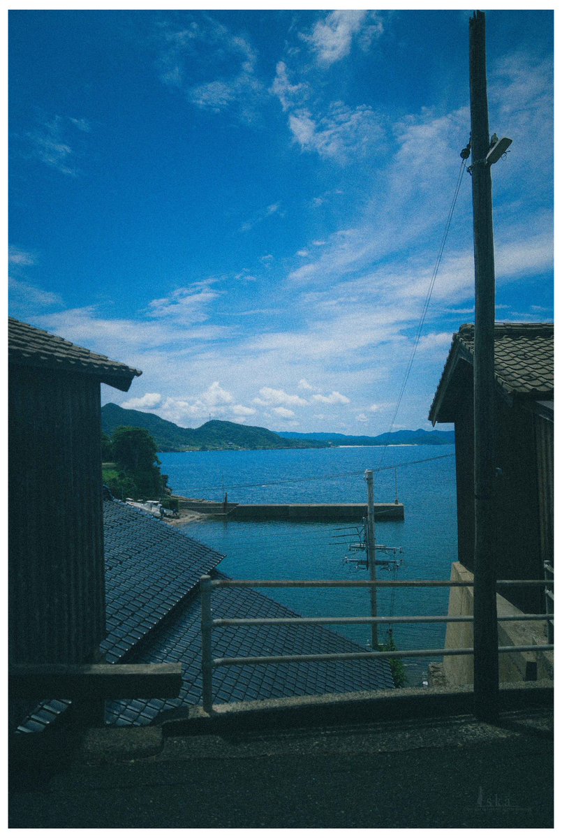 Iska_TOSHIKAZU's tweet photo. 海沿いの町 https://t.co/Errsb95rTS