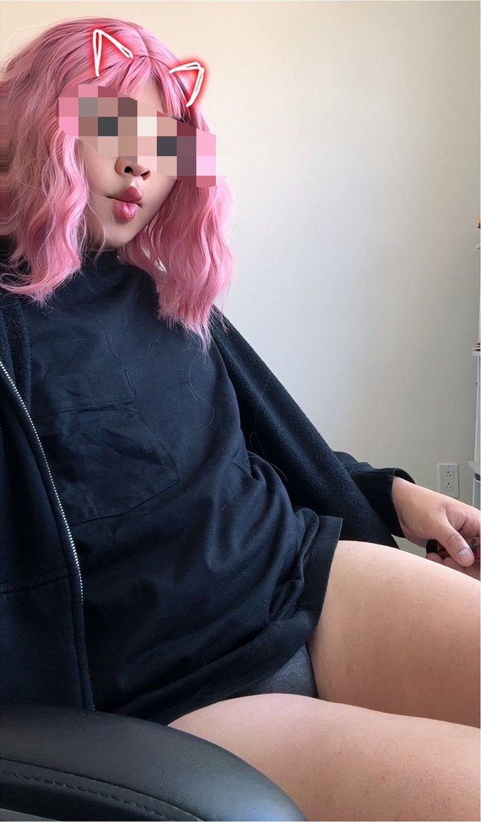 LucyDaDoll's tweet photo. Heyyy! NOW SAY HI BACK!
.
.
.
#femboy #emo #alt #nsfw #firstpost #selfie #asian https://t.co/giq2qmZnpO