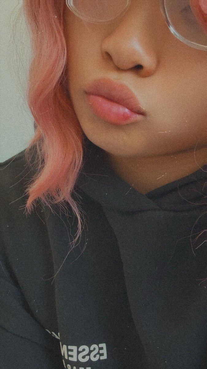LucyDaDoll's tweet photo. Heyyy! NOW SAY HI BACK!
.
.
.
#femboy #emo #alt #nsfw #firstpost #selfie #asian https://t.co/giq2qmZnpO