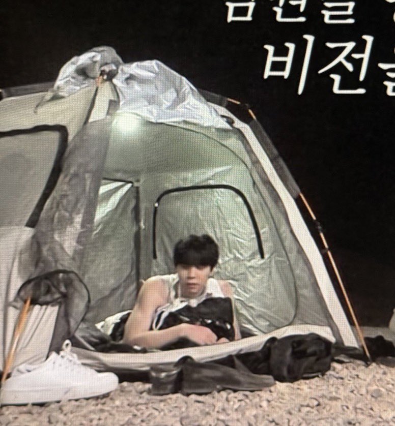 peachroom_'s tweet photo. อันนี้ฮาจริง ตอนแรกฮีลั้ลลามาก ก็ดีอยุนะครับพี่กะจีซอง2คน 55555554443333 สักพักrealize ได้ละว่ามันลำบากจริง ยังยิ้มสู้นะ แต่พรุ่งนี้ชั้ลจะเปนเจ้าชายให้ได้!!!!! คอยดูววว เป็นยาจกมันลำบากเนาะลูก 😂😂😂😂😂 พอสสิทีฟเชิงลบ เปิดไฟเทคกระพริบลั้ลลา 3332222222 https://t.co/OMmVmqvzEY